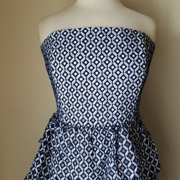 NWT White House Black Market Strapless Tier Dress - Picture 6 of 8